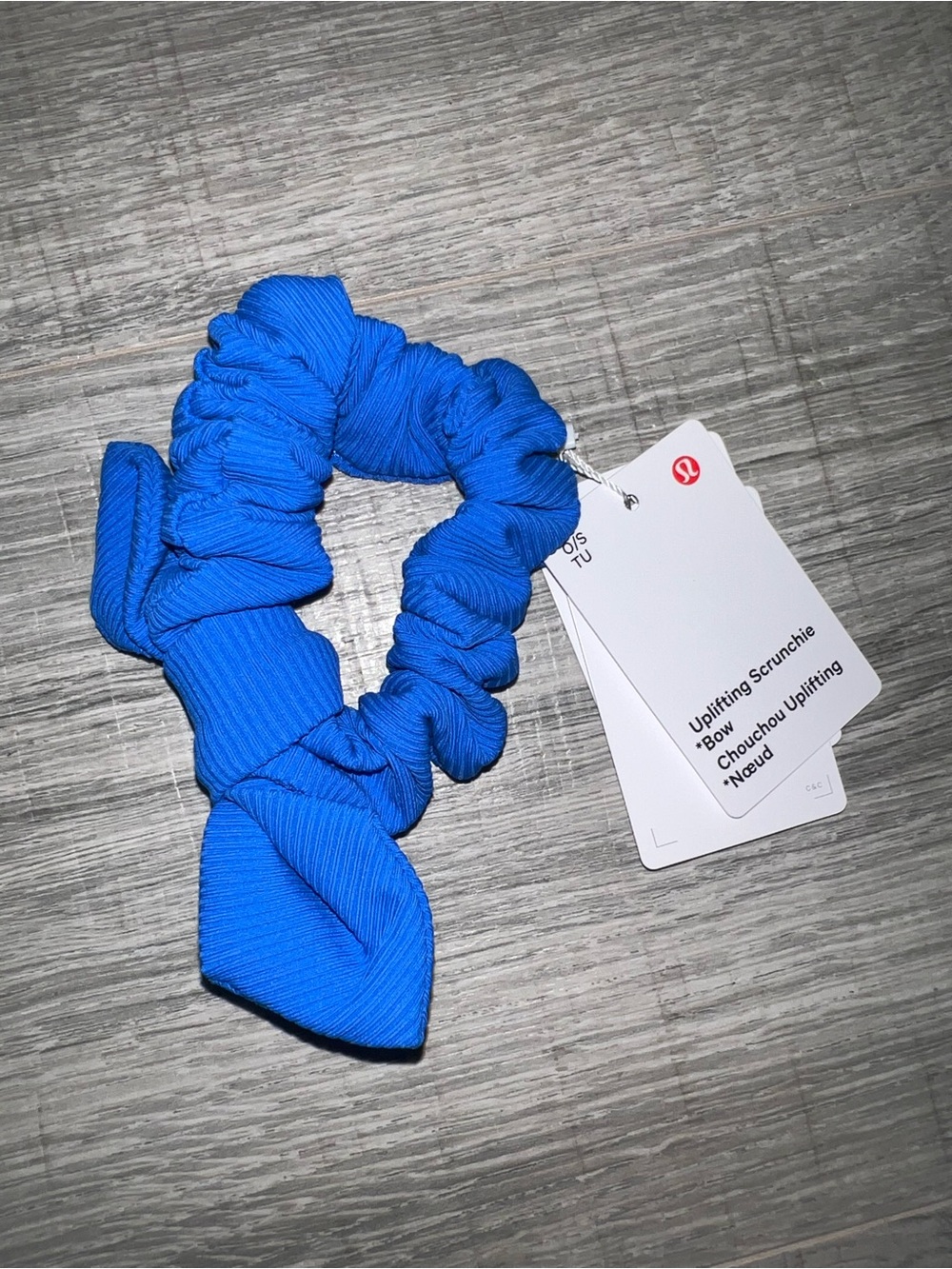 NWT lululemon athletica Uplifting Bow Scrunchie